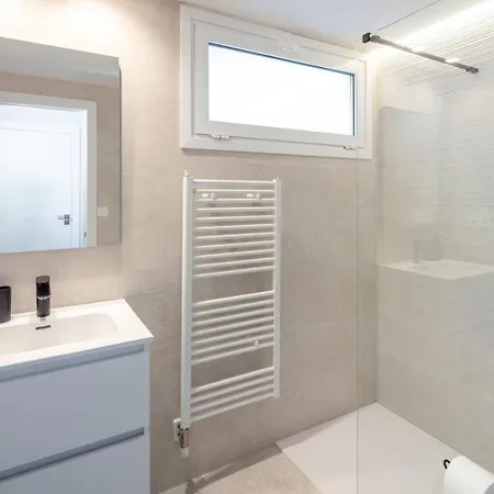 アパート With Parking By Aston *